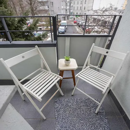 Cozy Danilowiczowska Near Ogrod Saski And Old Town By Renters 바르샤바