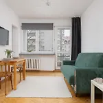 Cozy Daniłowiczowska Near Ogród Saski&old Town By Renters Apartament