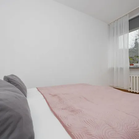 Cozy Danilowiczowska Near Ogrod Saski And Old Town By Renters Warschau