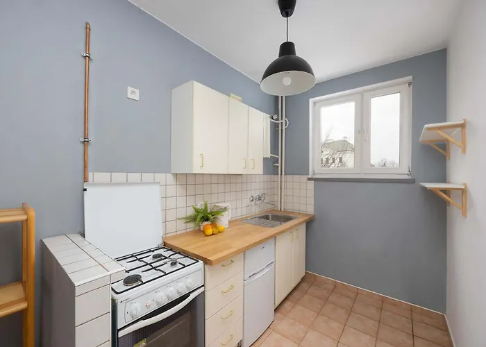 Cozy Danilowiczowska Near Ogrod Saski And Old Town By Renters *