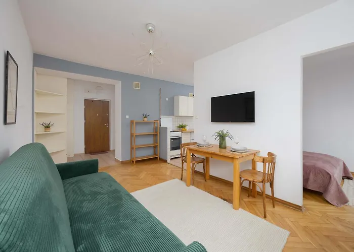 Cozy Danilowiczowska Near Ogrod Saski And Old Town By Renters شقة