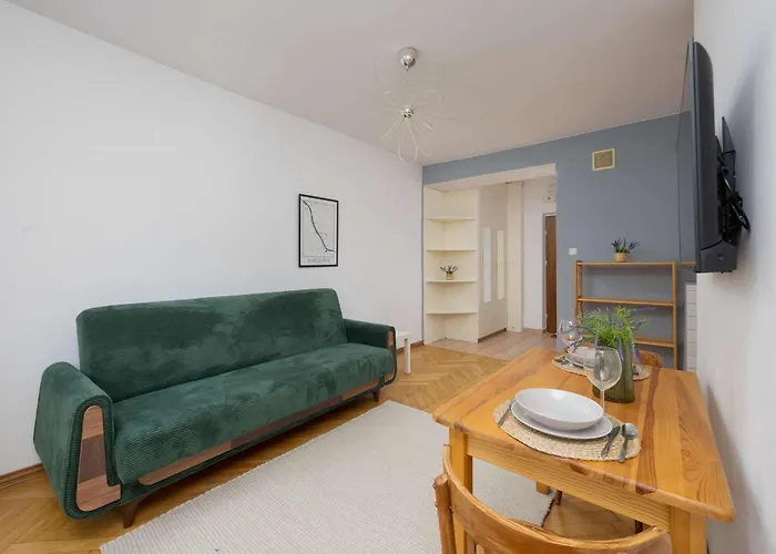 Cozy Danilowiczowska Near Ogrod Saski And Old Town By Renters شقة وارسو